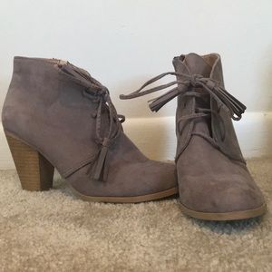 Grey/mauve suede booties